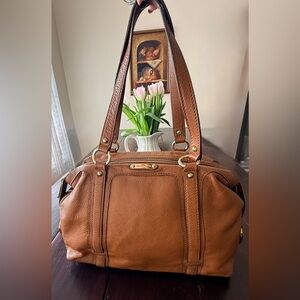 Michael Kors EUC Leather Fulton handbag
Caramel/ luggage Brown - Gold Hardware